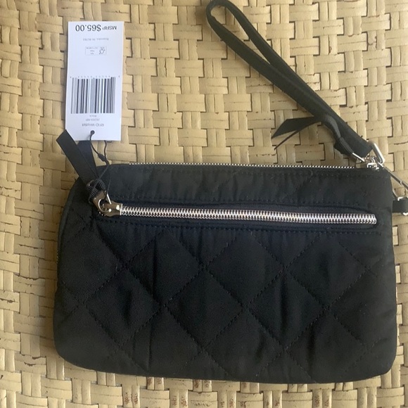VERA BRADLEY BLACK QUILTED WRISTLET RFID NWT 65.00 - Picture 2 of 4